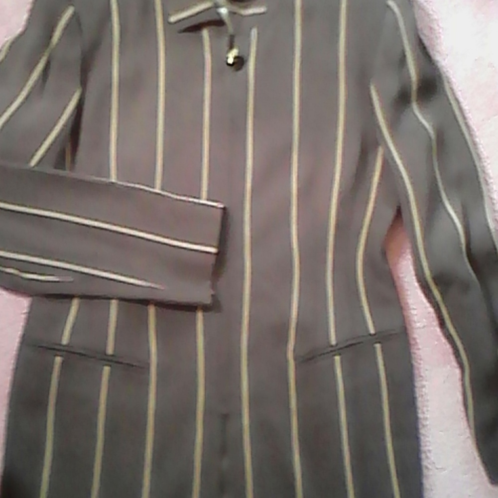 Saks Fifth Ave For Dana Buchman 2 PC Suit